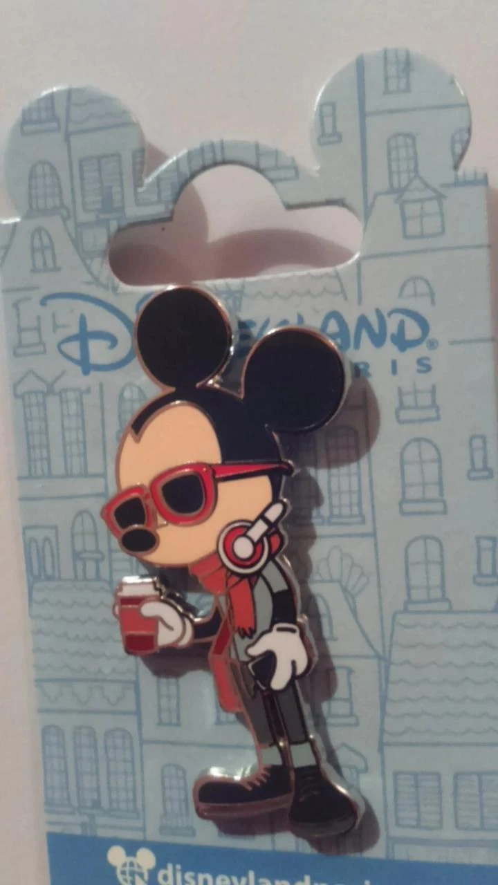 Rare Pins disney Disneyland Paris : Mickey city buvant un café